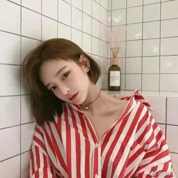 后备箱里的女孩